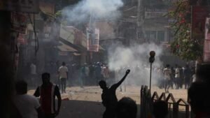 কুমিল্লায দুই এমপির সমর্থকদের মধ্যে সংঘর্ষ