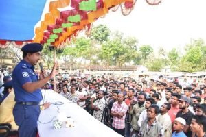 শেরপুরে চুরি ও ছিনতাই প্রতিরোধে চালক ও মালিকদের সাথে মতবিনিময় সভা