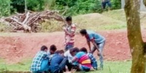 বাউফলে কোমলমতি শিক্ষার্থীরা দিনদিন অনলাইন জুয়ায় ঝুঁকছেন