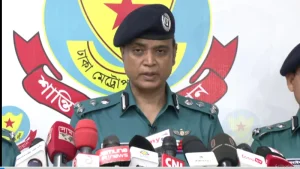 সর্বোচ্চ পেশাদারিত্ব দিয়ে ঢাকা মহানগরীর আইন-শৃঙ্খলা রক্ষায় চেষ্টা করা হবে-  ডিএমপি কমিশনার