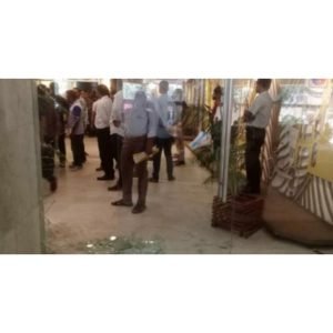তিতাসের এমডি নিয়োগের প্রতিবাদে পেট্রোবাংলার কার্যালয়ে ভাঙচুর