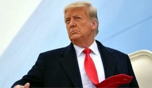 শীর্ষ টিম নির্বাচনের প্রস্তুতি নিচ্ছেন ট্রাম্প