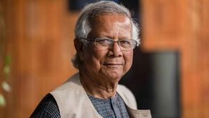 রোমে বাংলাদেশ হাউস পরিদর্শন করলেন প্রধান উপদেষ্টা