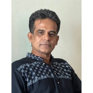 আসছে আকাশমণির কাব্যগ্রন্থ “স্বপ্ন ভাঙার শব্দ হয় না”