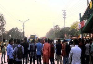 স্বরাষ্ট্র উপদেষ্টার পদত্যাগের দাবি, ঢাকা-আরিচা মহাসড়ক অবরোধ