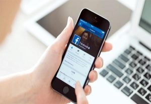 ফেসবুকে অ্যাকাউন্ট খুলতে লাগবে বাবা-মায়ের অনুমতি