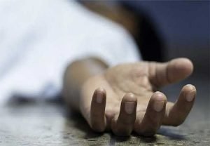 স্ত্রী-সন্তানকে হত্যার পর আত্মহত্যা করলেন স্বামীও