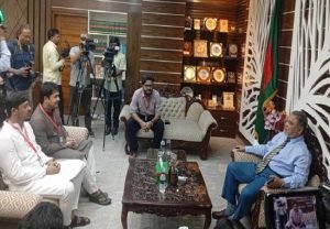 সিইসির সঙ্গে বৈঠকে এনসিপির ৫ সদস্যের প্রতিনিধিদল