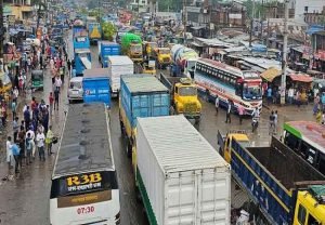 অবরোধ প্রত্যাহার, গাজীপুরে যান চলাচল স্বাভাবিক