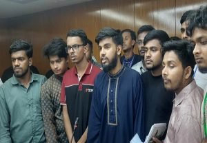 ‘আজকের বৈঠকে আমরা সন্তুষ্ট নই, কঠোর আন্দোলনের ডাক আসবে’