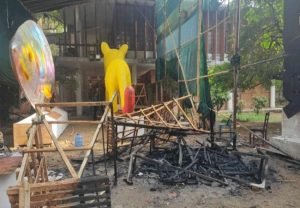 পুড়িয়ে ফেলা হলো আনন্দ শোভাযাত্রার ফ্যাসিস্টের প্রতিকৃতি