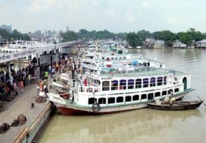 বরিশালের অভ্যন্তরীণ রুটে সব লঞ্চ চলাচল বন্ধ