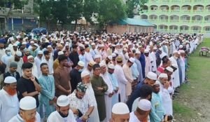 শত মানুষের শ্রদ্ধা আর ভালোবাসায় বরুড়া হাই স্কুল এর প্রধান শিক্ষকের দাফন সম্পন্ন