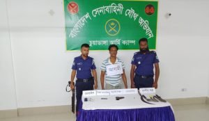 চুয়াডাঙ্গায় অস্ত্রসহ যুবদল নেতা আটক