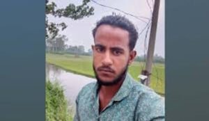 নাটোরে নদীতে নৌকা ডুবি যুবক নিখোঁজ