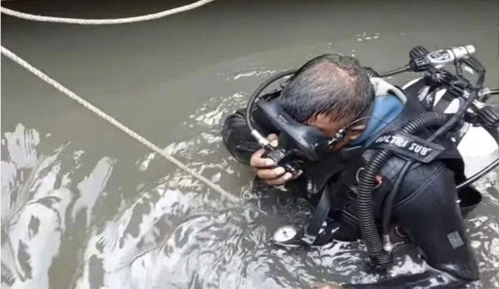 গাজীপুরে ম্যানহোলে পড়ে নারী নিখোঁজ