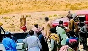 পাকিস্তানে পরিবারের অমতে বিয়ে করায় দম্পতিকে গুলি করে হত্যা, ভিডিও ভাইরাল