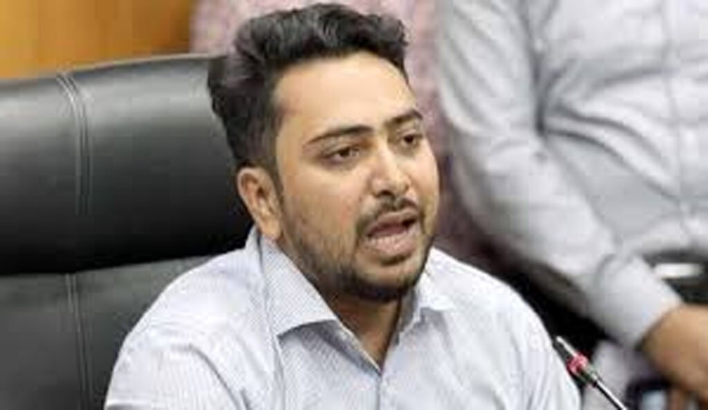 মৌলিক সংস্কারের রূপরেখা জুলাই সনদে থাকতে হবে: নাহিদ