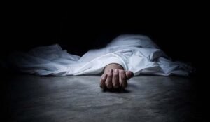 সাতক্ষীরায় ধারালো অস্ত্রের আঘাতে যুবক নিহত স্ত্রী ও মা আটক