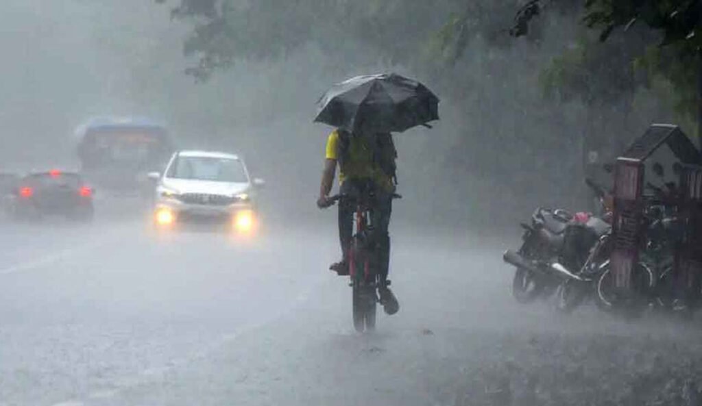 ঢাকাসহ ৪ বিভাগে অতি ভারী বৃষ্টির আভাস