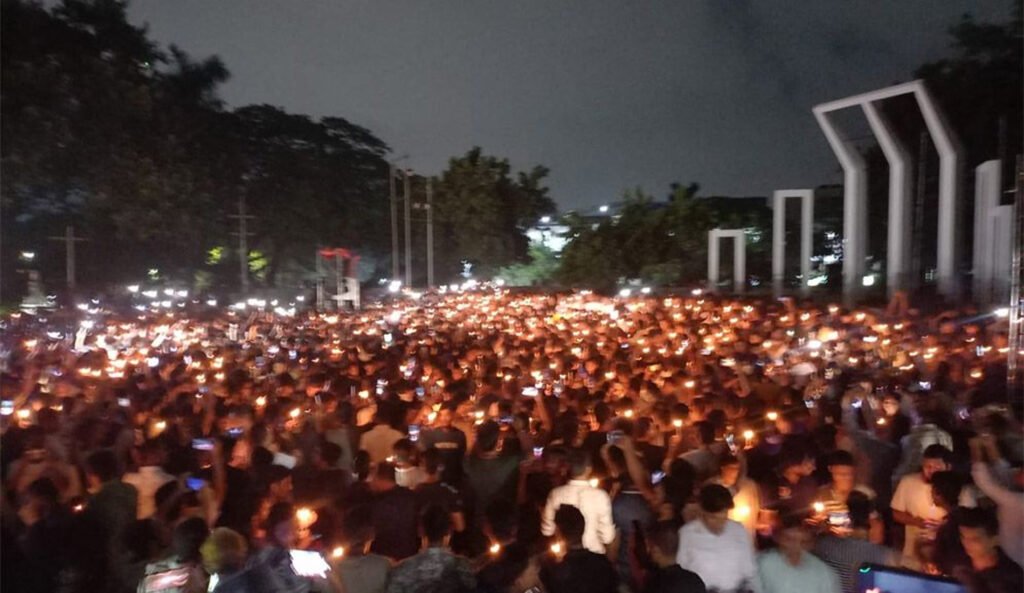 জুলাই শহিদদের স্বরণে মোমবাতি প্রজ্বলন কর্মসূচি