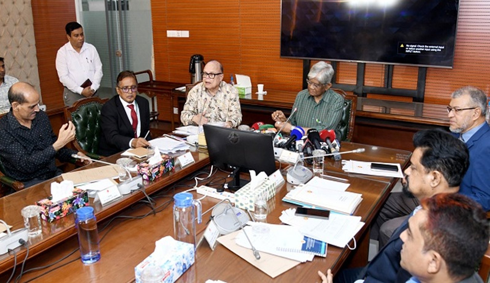 ১৫ কেজি টাকা দরে ৫৫ লাখ পরিবার পাবে ৩০ কেজি চাল