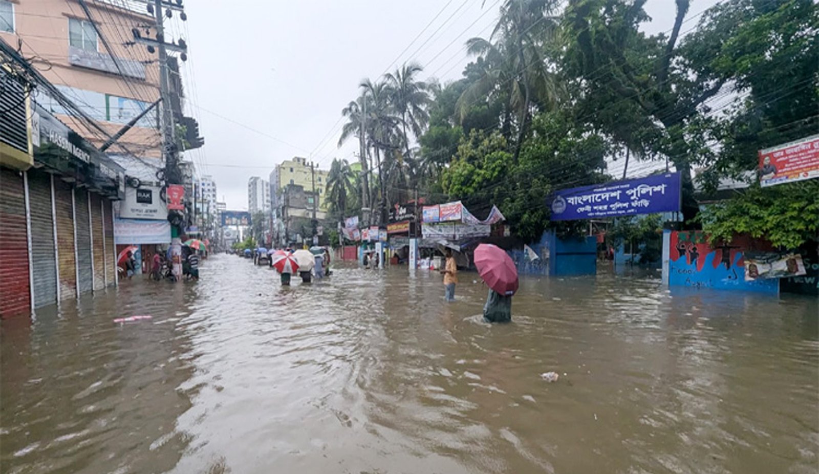 ফেনীতে সর্বোচ্চ বৃষ্টিপাত রেকর্ড, শহরে জলাবদ্ধতা