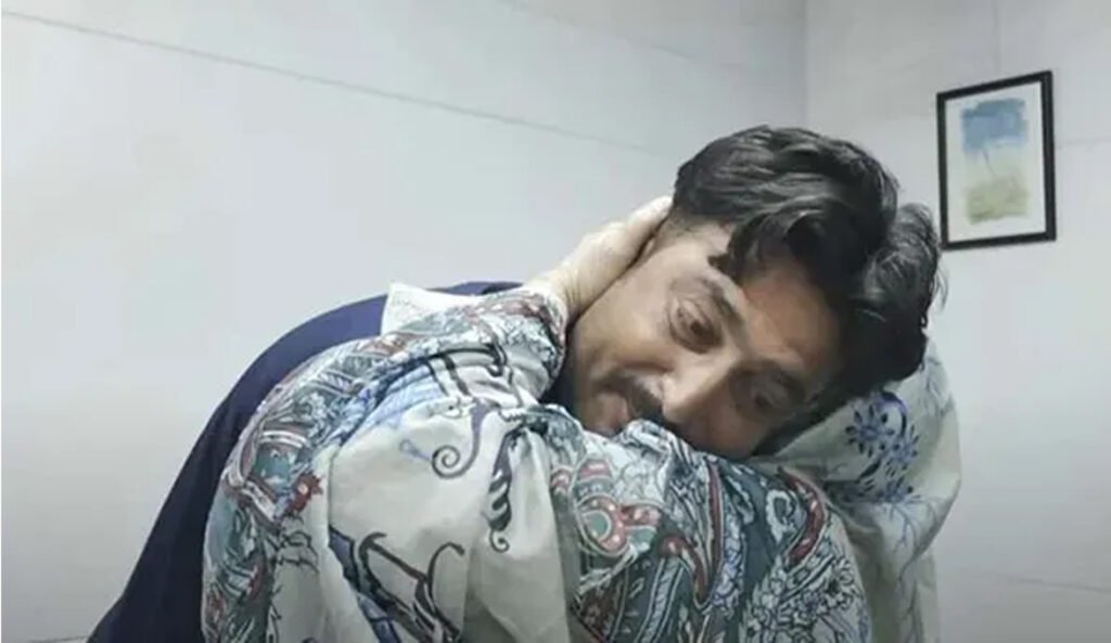৩২ বছর পর অপহৃত ছেলের মর্মস্পর্শী প্রত্যাবর্তন