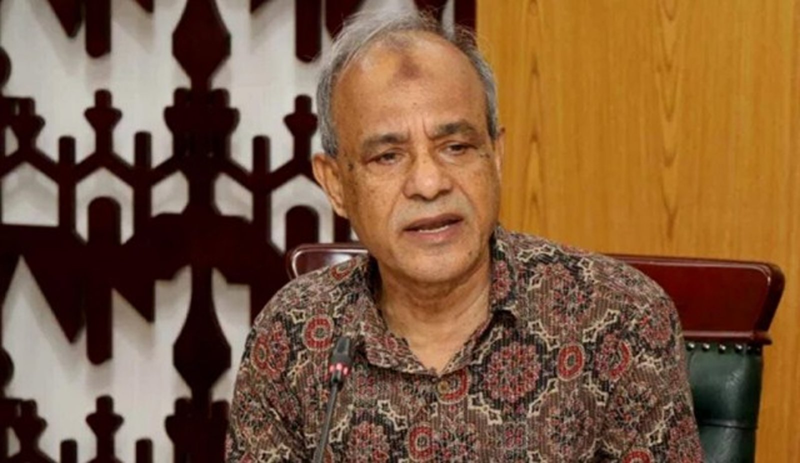 গণগ্রেফতার নয়, গোপালগঞ্জে ধরা হচ্ছে প্রকৃত অপরাধী: স্বরাষ্ট্র উপদেষ্টা
