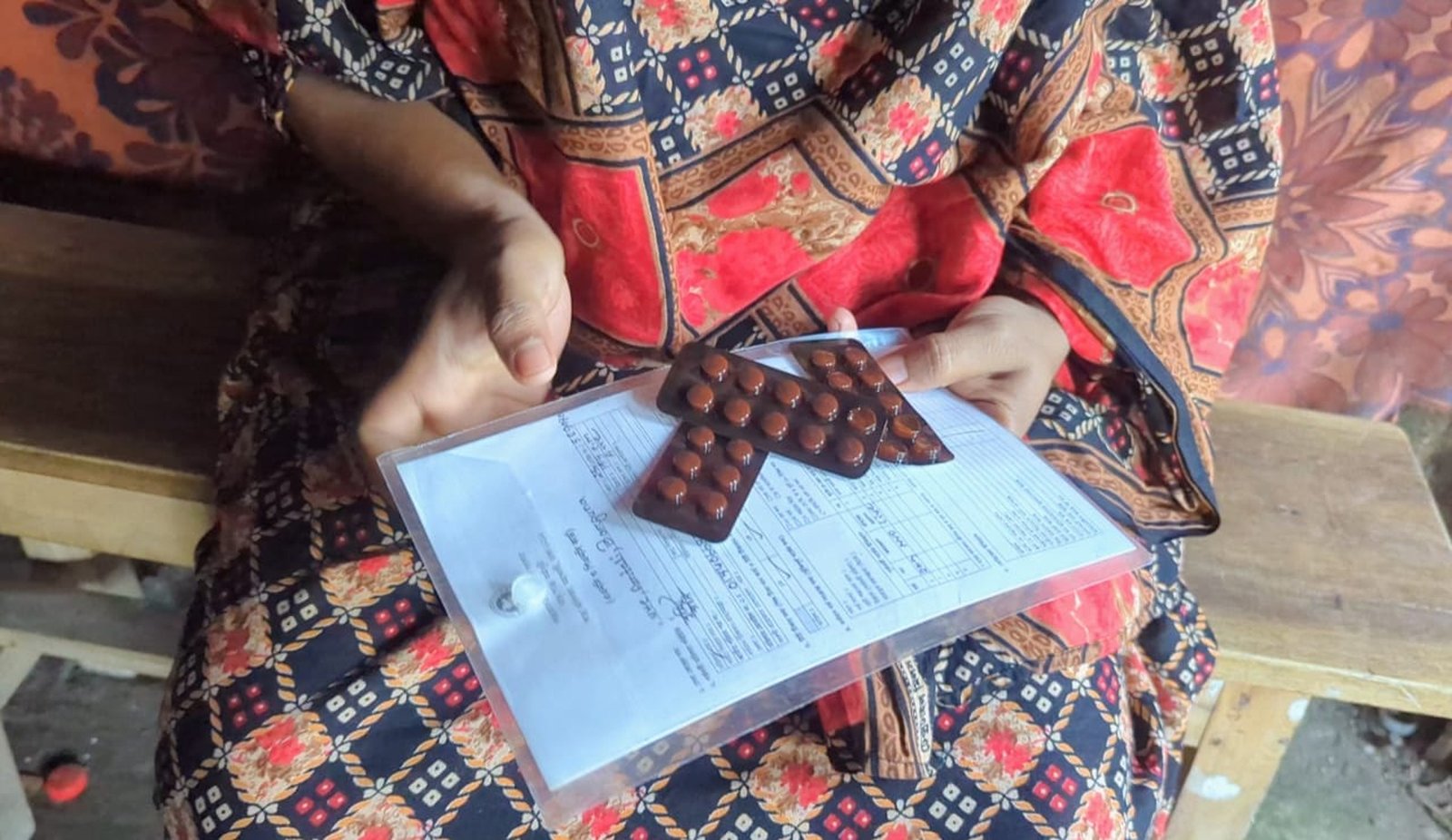আমতলীতে সরকারি স্বাস্থ্যসেবায় অবহেলা? বিতরণ করা হলো পুরাতন ওষুধ
