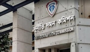 ব্যাংকের তিন সাবেক গভর্নরের নথি তলব