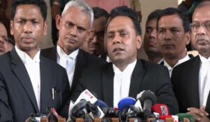 যুগান্তরের সম্পাদককে ৫ দিনের মধ্যে ক্ষমা চাইতে আইনি নোটিশ