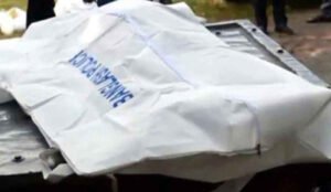 স্ত্রীকে হত্যার পর স্টিলের বাক্সে মরদেহ রাখেন স্বামী