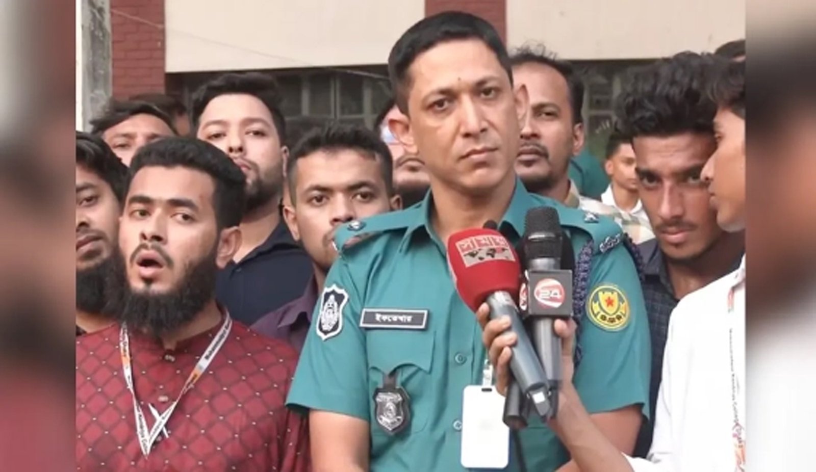 মাদক ব্যবসায়ীদের আস্থাভাজন মোহাম্মদপুর থানার ওসি