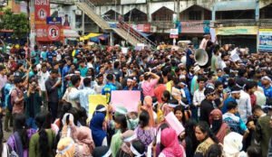 রাজধানীতে ৭ কলেজ শিক্ষার্থীদের বিক্ষোভ