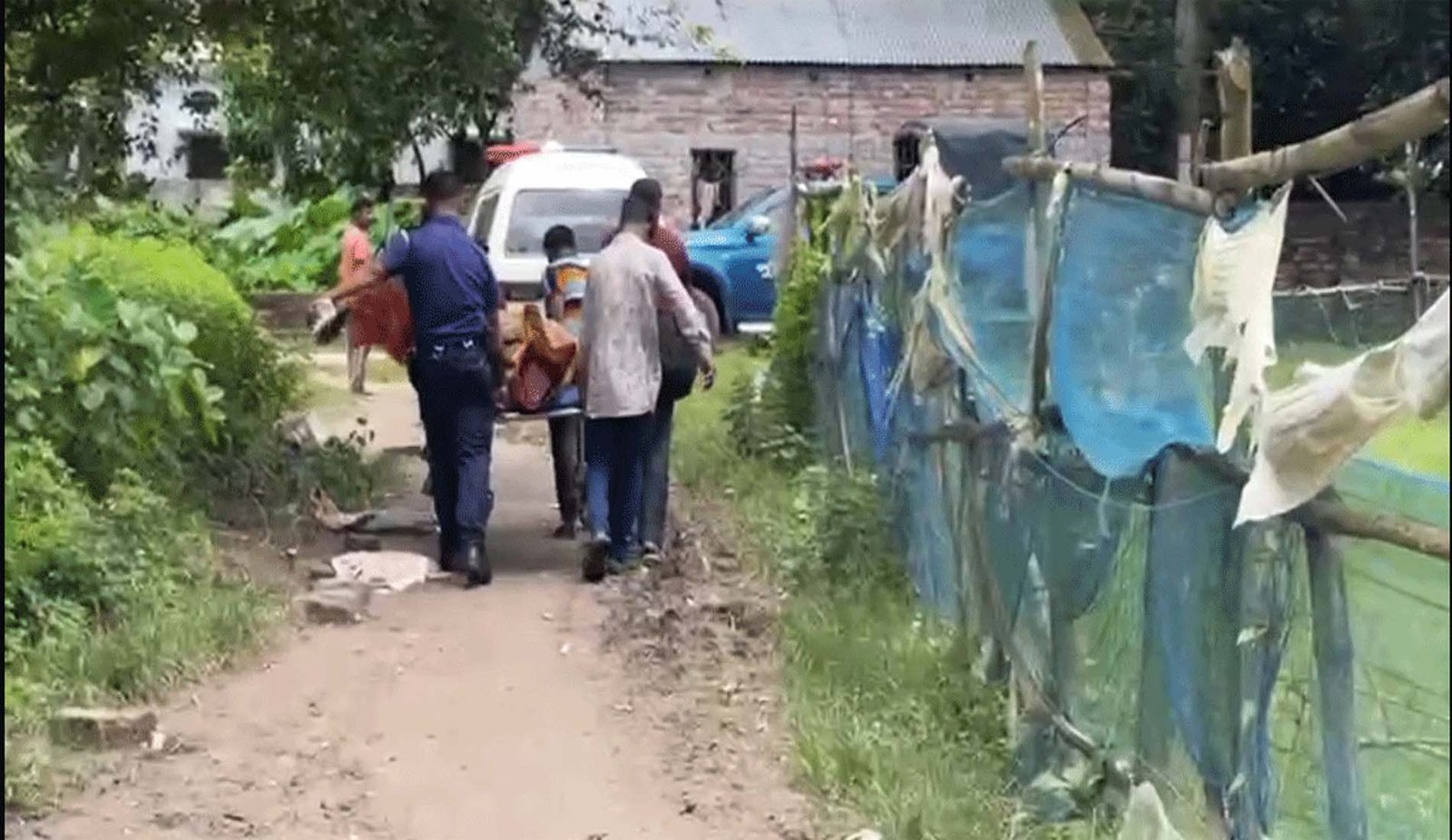ফরিদপুরে ভাড়া বাসায় মিললো স্ত্রীর মরদেহ পালিয়েছে স্বামী