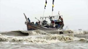 ট্রলারডুবিতে নিখোঁজ ৮ জেলের মধ্যে ২ জনের মরদেহ উদ্ধার