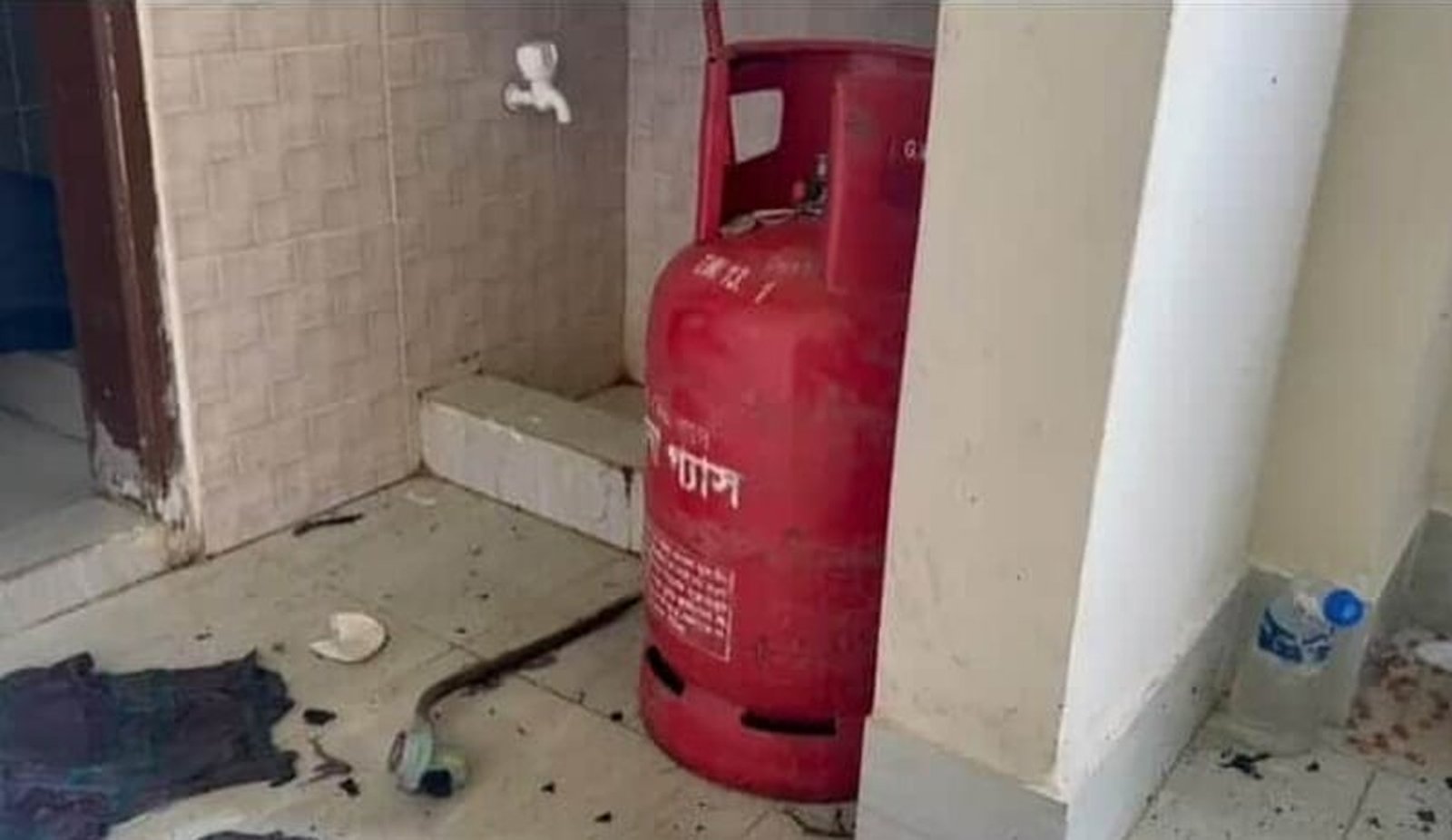 গাজীপুরে সিলিন্ডার বিস্ফোরণে শিশুর মৃত্যু