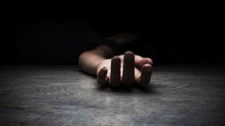 চিকন বলায় বন্ধুকে নৃশংসভাবে হত্যা