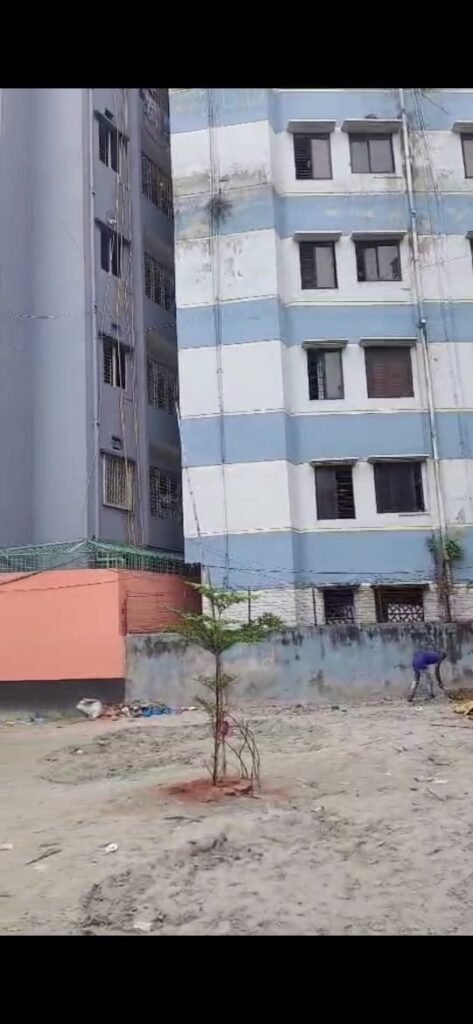 রাজধানীর খিলগাঁওয়ে একটি প্লটকে কেন্দ্র করে এলাকায় উত্তেজনা