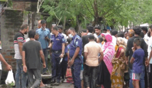 বাসায় একজন মরে পড়ে আছে পুলিশ যেন লাশ নিয়ে যায়