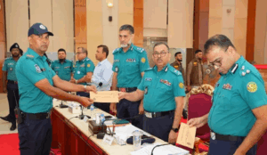 ডিএমপিতে জুলাই মাসে শ্রেষ্ঠ হলেন যারা