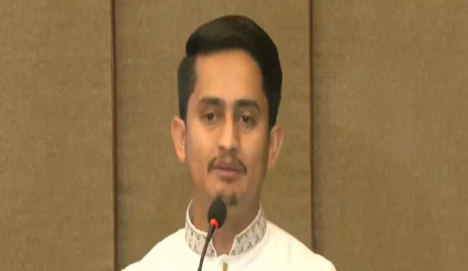 হাসিনা জান নিয়ে পালাতে পারলেও আপনারা পারবেন না: সারজিস
