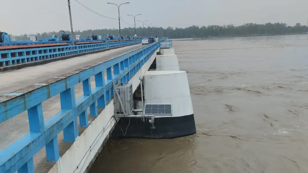 তিস্তার পানি বিপৎসীমার ওপরে, খোলা হলো ব্যারাজের ৪৪টি গেট