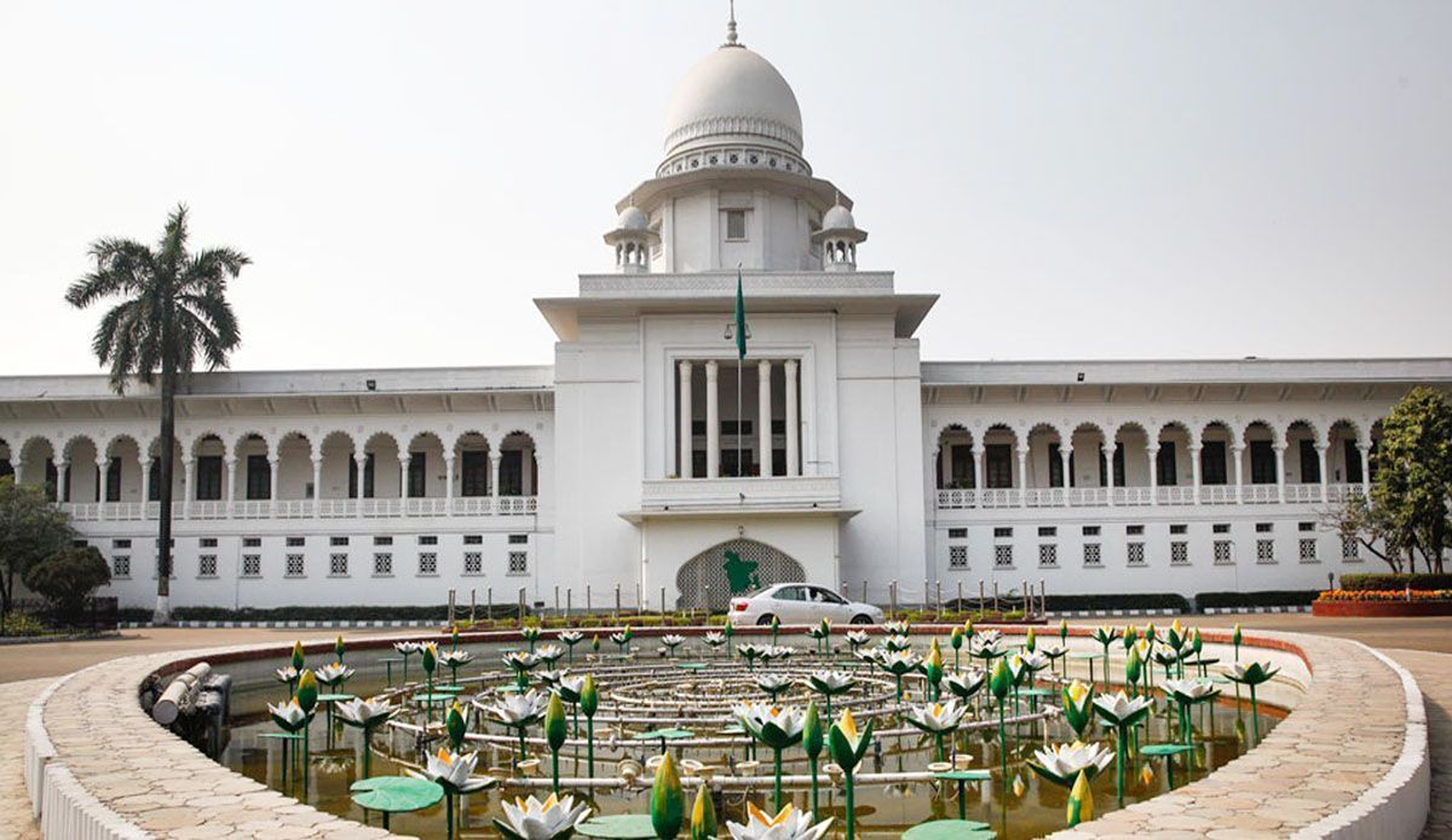 লুট হওয়া সাদাপাথর আগের জায়গায় ফেলার নির্দেশ হাইকোর্টের