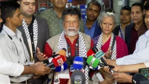 বাংলাদেশি পাসপোর্ট দেখে মাটিতে ছুড়ে ফেলেছে ইসরায়েলি বাহিনী