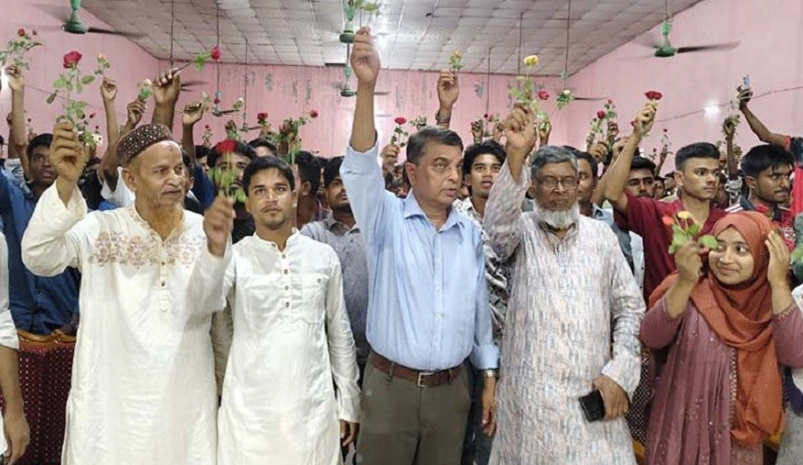 ছাত্রদলে যোগ দিলেন বৈষম্যবিরোধী ৫ শতাধিক শিক্ষার্থী