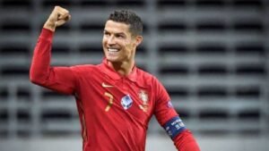 ১৩ টুর্নামেন্টেও শিরোপাহীন, খালি হাতে ফিরছেন রোনালদো