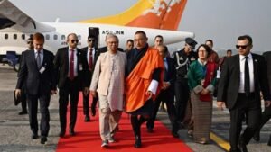 ঢাকায় রাষ্ট্রীয় সফরে ভুটানের প্রধানমন্ত্রী