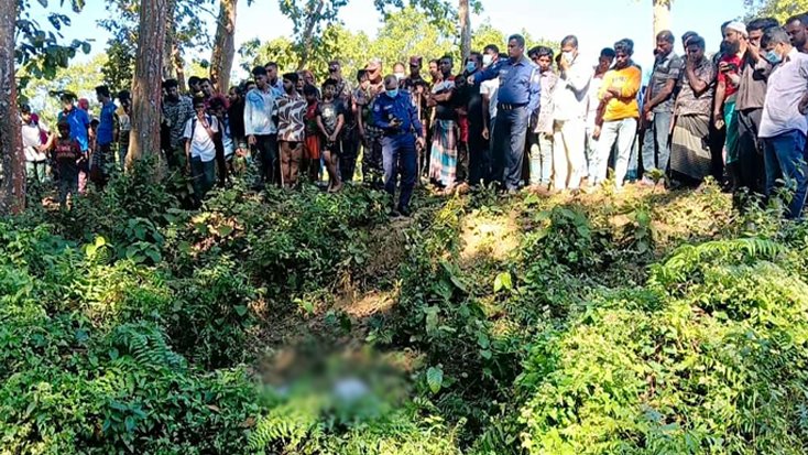 ঝিনাইগাতী সীমান্তে অর্ধগলিত নারীর মরদেহ উদ্ধার